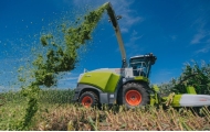 Máquinas despertam atenção de produtores no dia de campo da C.Vale