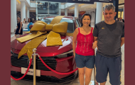 Cascavelense é contemplada em sorteio de carro zero do Catuaí Shopping